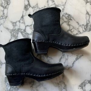 No. 6 5" Pull On Shearling Clog Boot Mid Heel in Black sz39